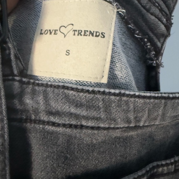 Black Denim Overalls Skort - Picture 4 of 6